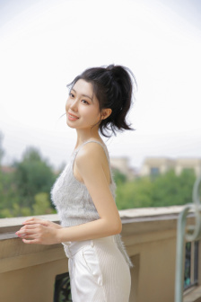 用舌头舔